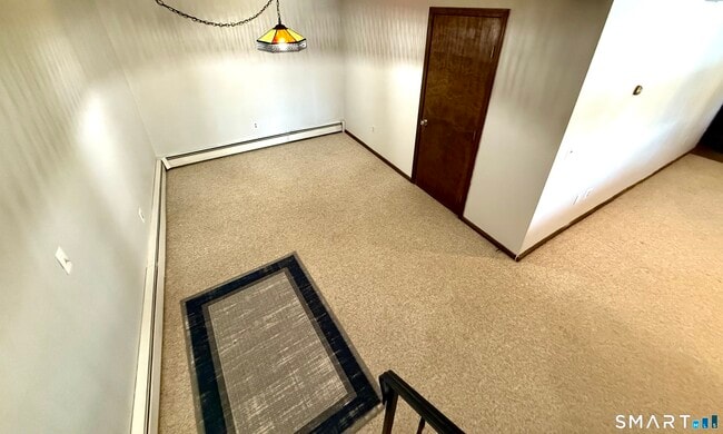 Building Photo - 27 White Oak Rd