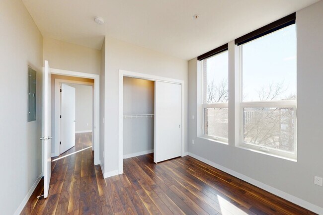 Floorplan - 520 E Armour