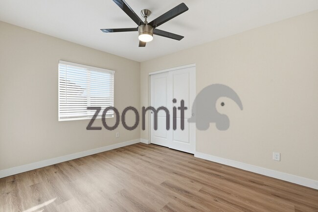 Building Photo - Amazing home in wonderful Ghost Hollow Ranch