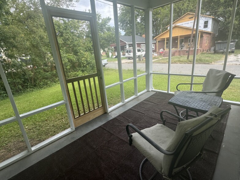 Building Photo - 103 Walker St