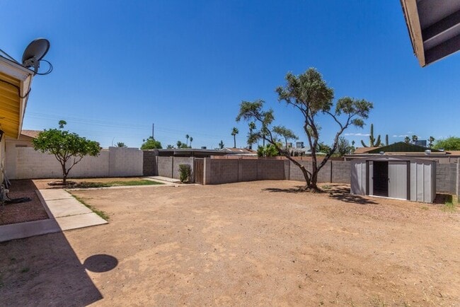 Building Photo - ? Newly Remodeled! 3-Bed/2-Bath in North P...