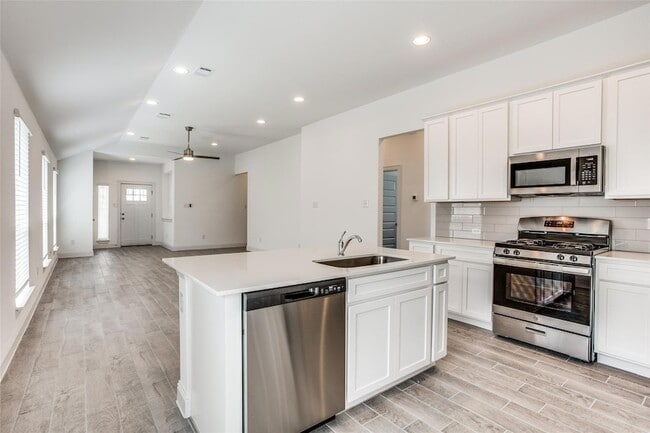 Building Photo - 11301 Lago de Garda Dr