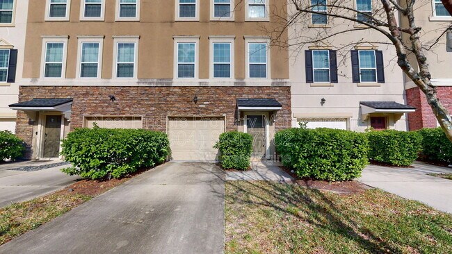Building Photo - 4421 Ellipse Dr
