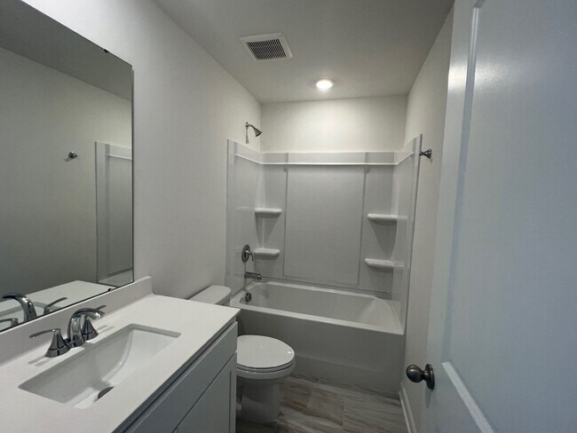 Building Photo - Brand New - 3 Bed/2.5 Bath Home - Conover - 2 Car Attached Garage - Primary Bedroom on Main Floor...