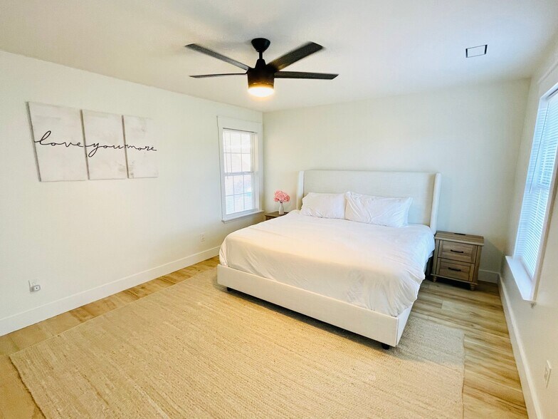 Building Photo - 549 Osprey Cir
