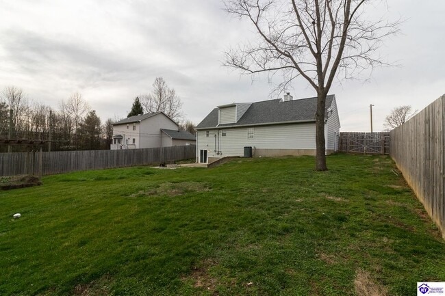 Building Photo - 214 Eagle Way