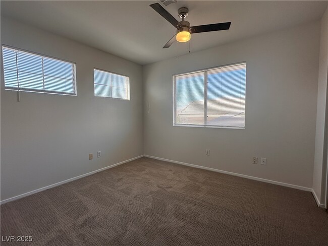 Building Photo - 2053 Smoketree Village Cir