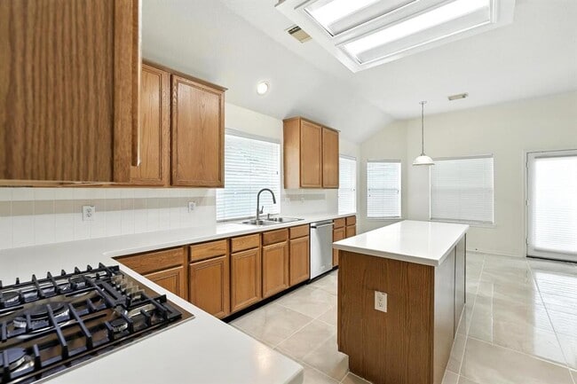 Building Photo - 14411 Gadshill Cir
