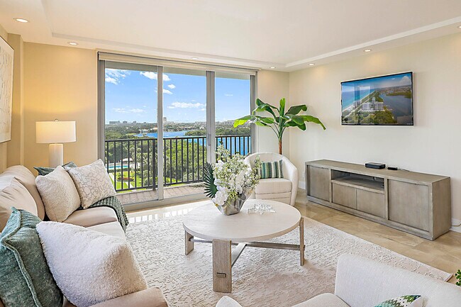 Building Photo - 2121 N Ocean Blvd