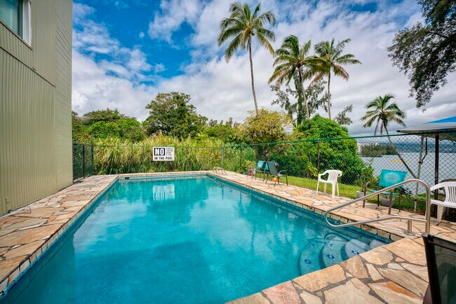 Building Photo - 355 Kalanianaole St