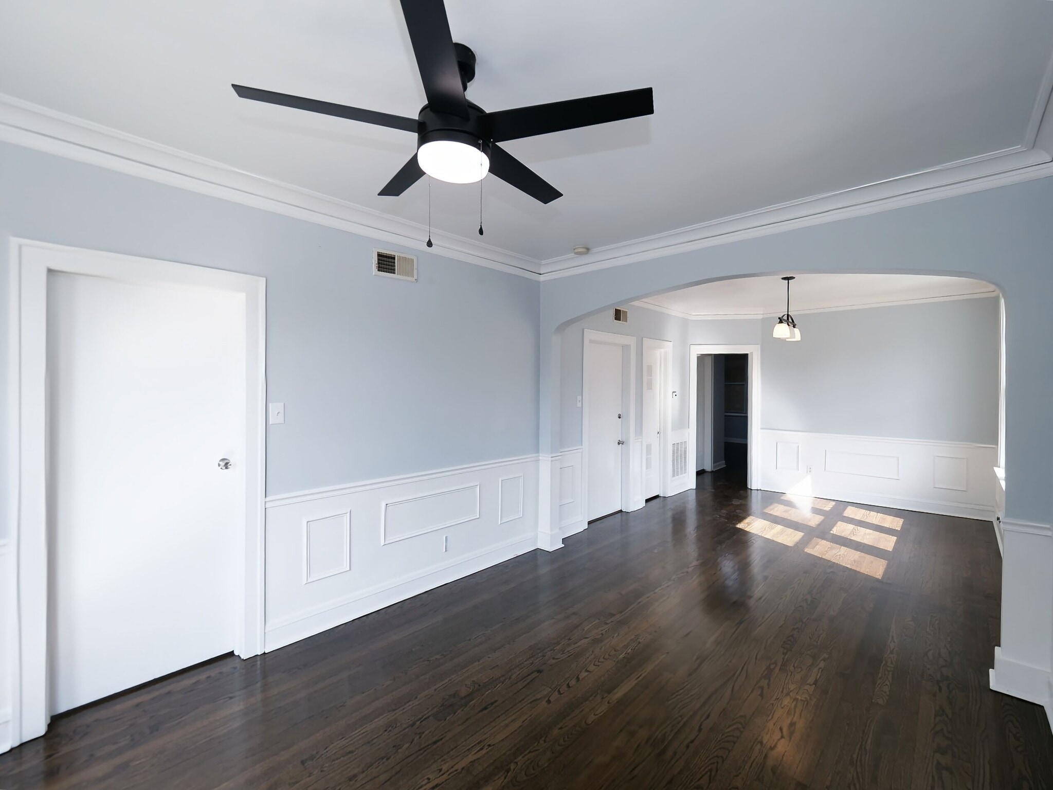 Char rail moldings - 5351 S Laflin St