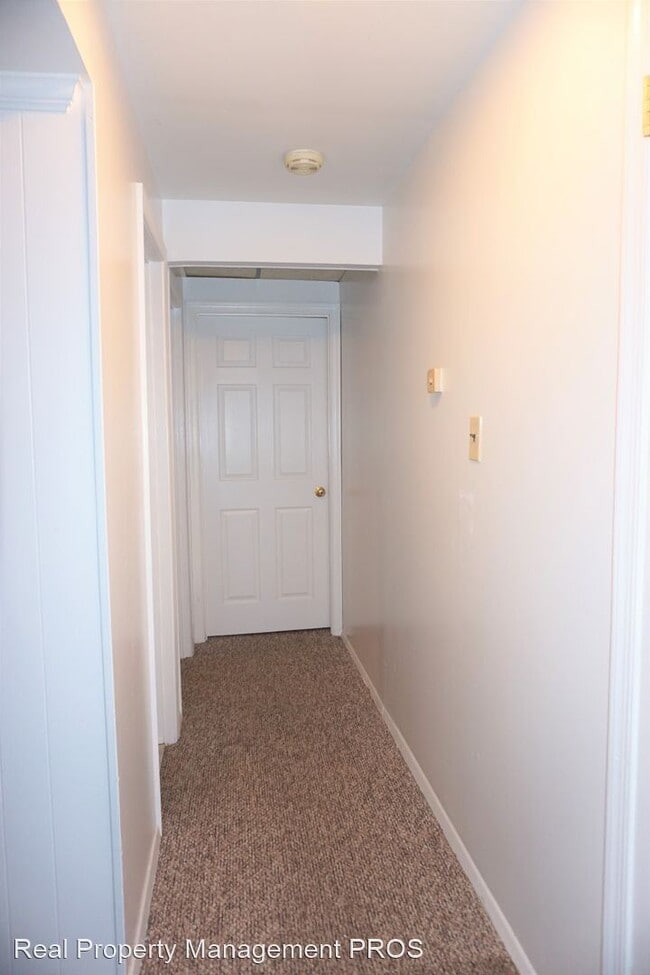 Building Photo - 4 br, 3 bath House - 2518 Linwood Lane