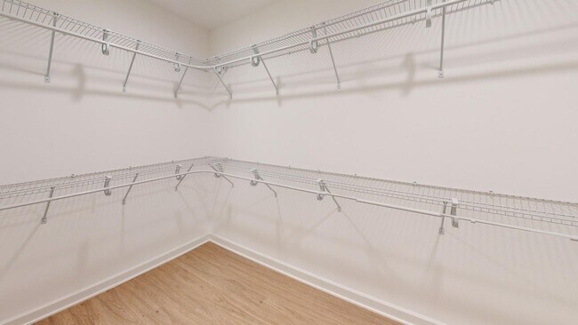 Building Photo - 908 Willow Pl