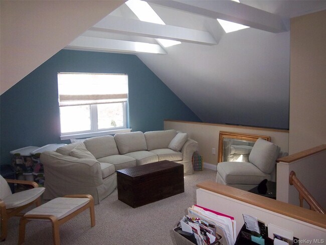 Building Photo - 36 Briarbrook Dr