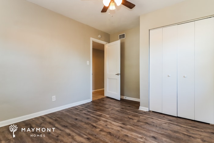 Building Photo - 630 50th St N