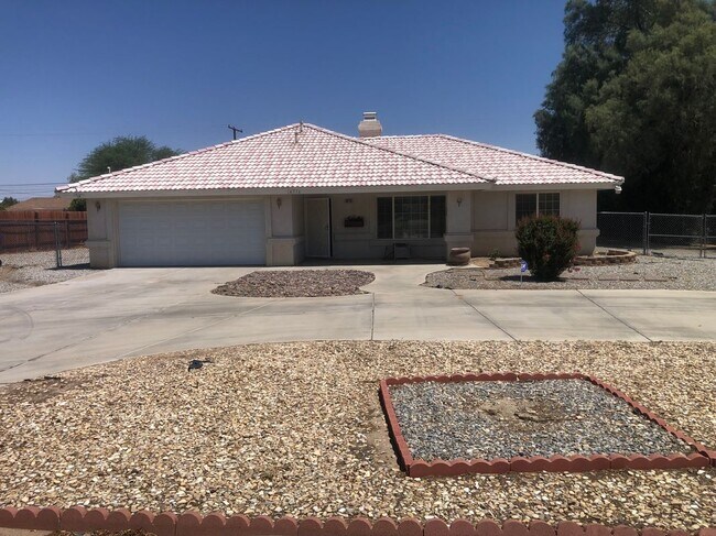 Building Photo - 14776 Coalinga Rd