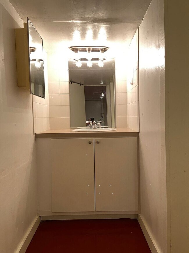 Building Photo - 2520 20th St