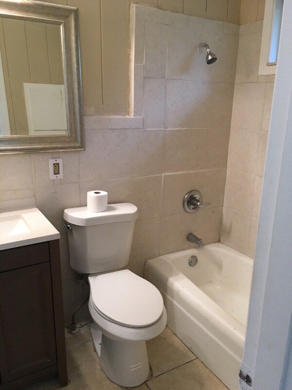 Building Photo - 16140 Dublin Cir