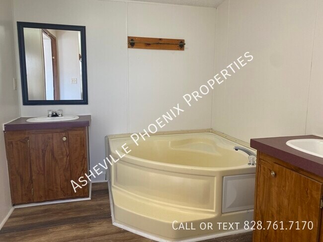 Building Photo - 35 Albert Warren Rd