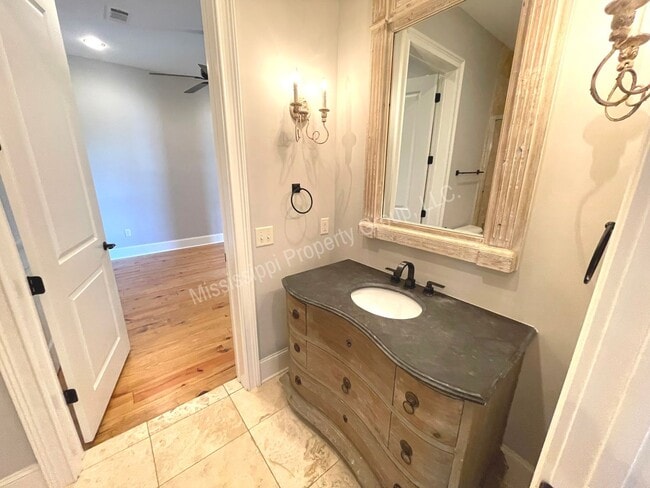 Building Photo - 3BR/3BA For Rent