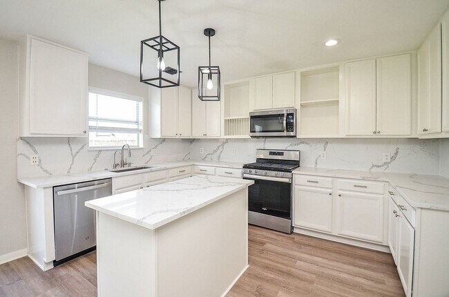 Building Photo - 16406 Star Canyon Ct