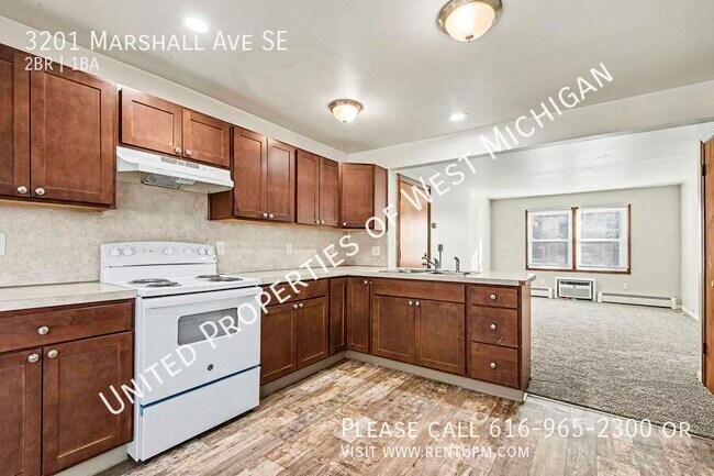 Building Photo - 3201 Marshall Ave SE