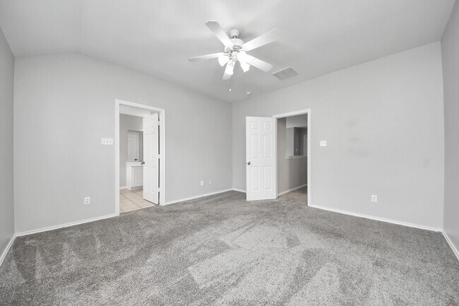 Building Photo - 16850 Brooktondale Ct