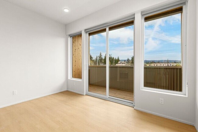 Building Photo - 7480 N Delaware Ave