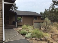 Building Photo - SEASONAL FURNISHED SHORT TERM RENTAL Offer...