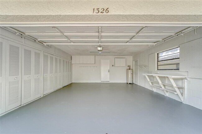 Building Photo - 1326 Idlewood Dr