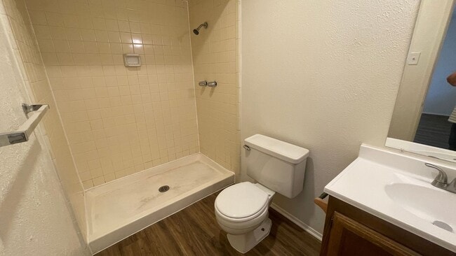 Building Photo - Very nice home in NRH in Birdville ISD