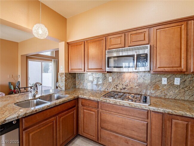 Building Photo - 2521 Seascape Dr