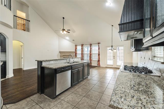 Building Photo - 15113 Mount Evans Dr
