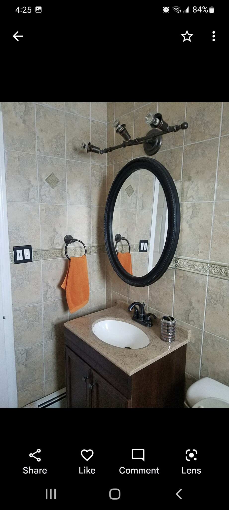 Bathroom - 27 Ontario Ave