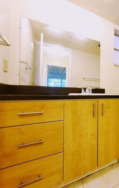 Building Photo - 300 NE 12th Ave