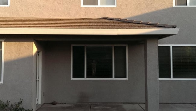 Building Photo - 1539 Figueroa Dr