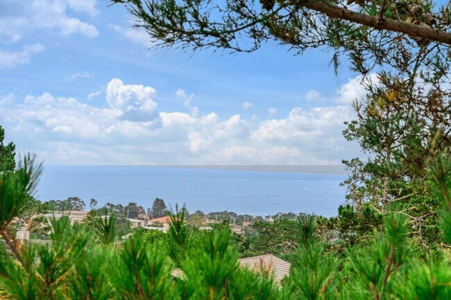 Building Photo - 1 Overlook Pl