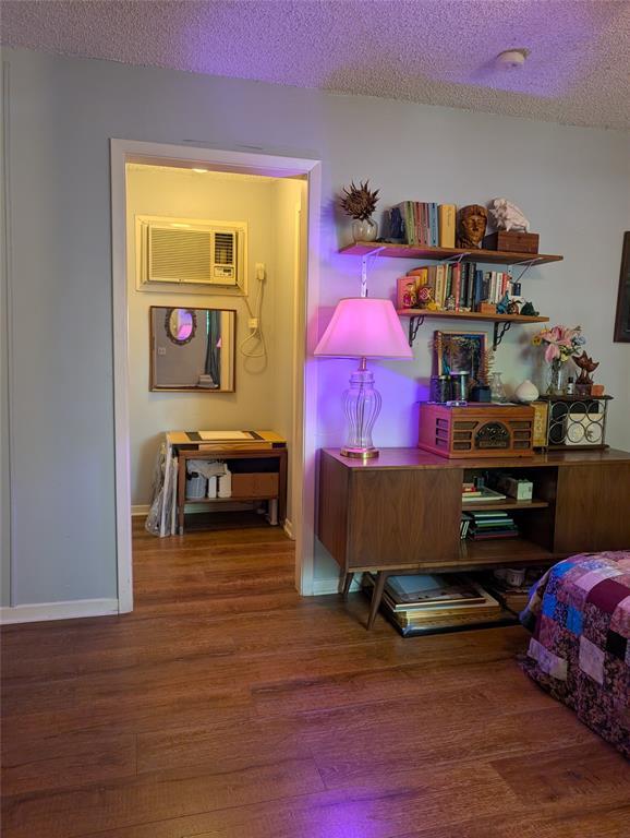 Building Photo - 3119 Tom Green St