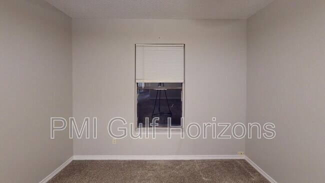 Building Photo - 3356 La Leyenda Ct