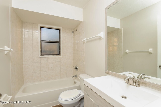 Building Photo - 110 Cardinal Dr