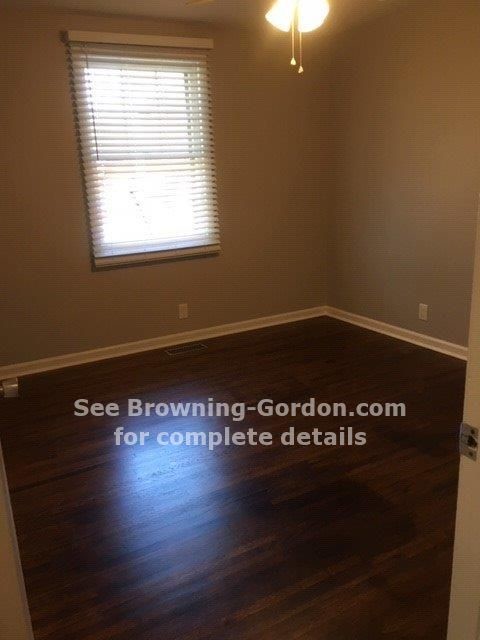 Building Photo - Two Bedroom Duplex in the Belle Meade Area