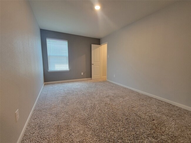 Building Photo - 3012 Villegas Wy
