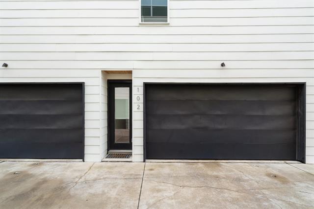 Building Photo - 5802 Lindell Ave