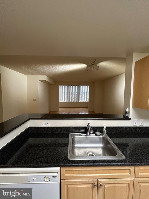 Building Photo - 2726 Gallows Rd