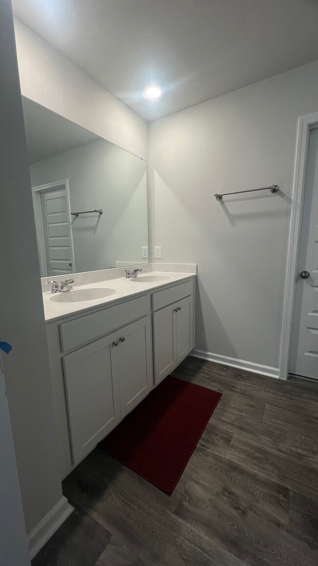 Building Photo - 116 Amethyst Dr