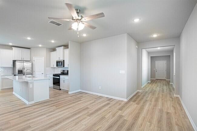 Building Photo - 6506 Marsh Ln