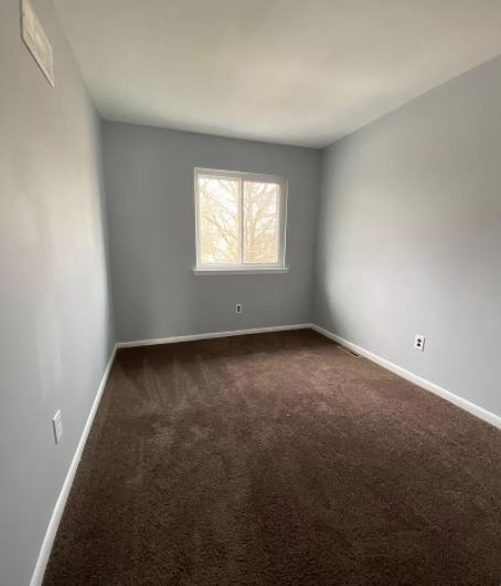 1st bedroom - 11 Sailboat Cir