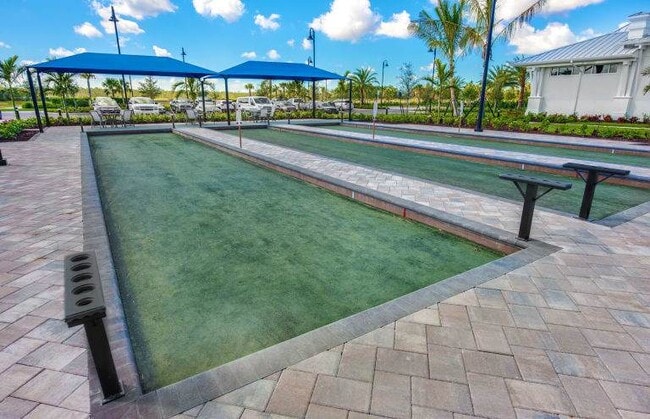 Building Photo - SALT WATER POOL AND SPA home in Greyhawk at the Everglades Golf and Country Club