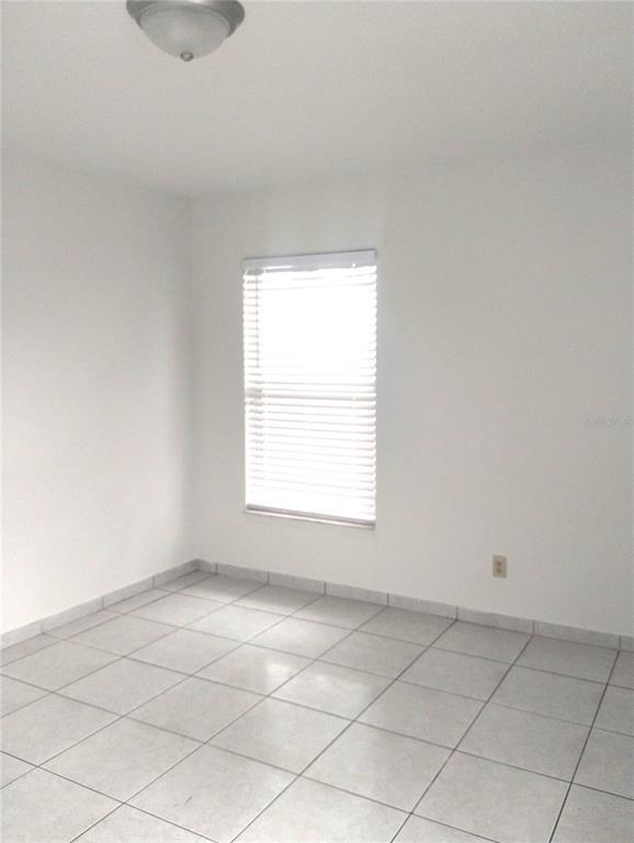 Building Photo - 804 Ave L SW