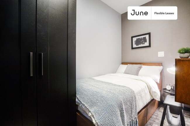 Building Photo - 509 E 87th St